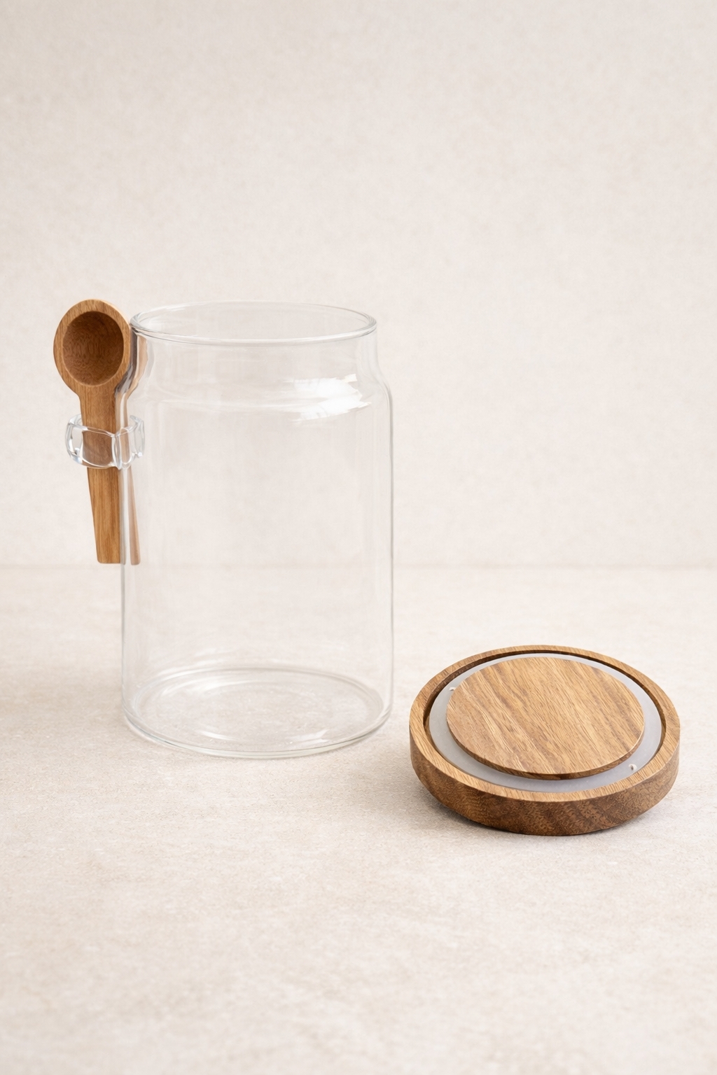 Akasya Kaşıklı Conta Kapaklı 600ml Kavanoz Baharatlık KW-735