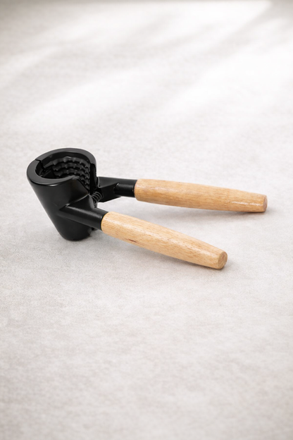 Bambu Döküm Fındık Ceviz Kıracağı KW-1116