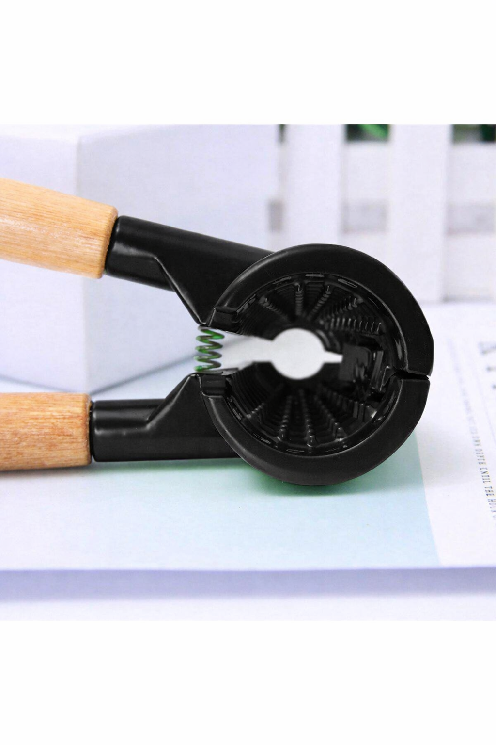 Bambu Döküm Fındık Ceviz Kıracağı KW-1109