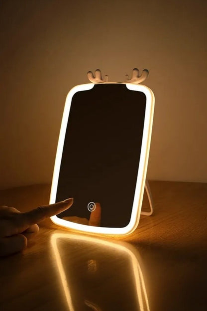 Dokunmatik Led Işıklı Masa Üstü Makyaj Aynası SHN-1030