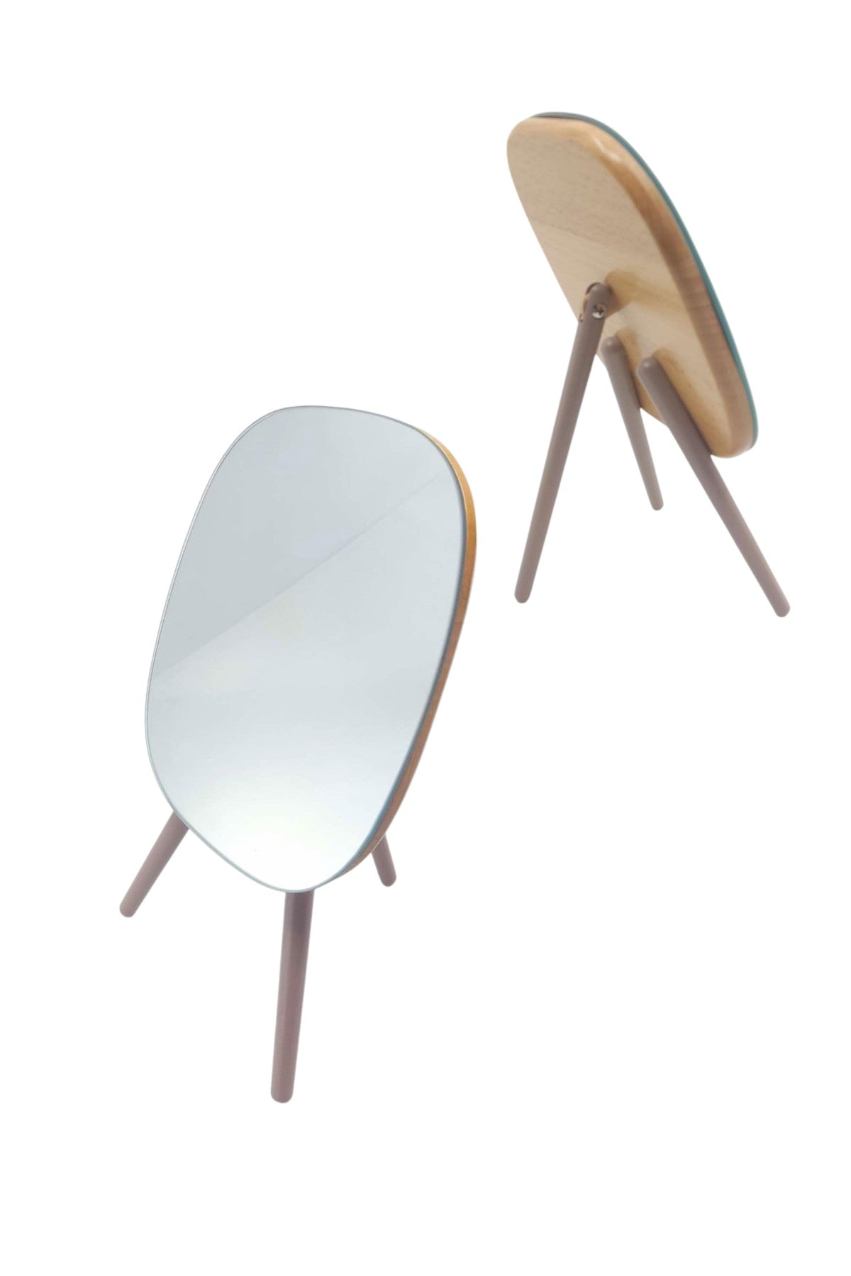 Masaüstü 3 Ayaklı Makyaj Aynası 14.5CM x 16.5CM SHN-1036
