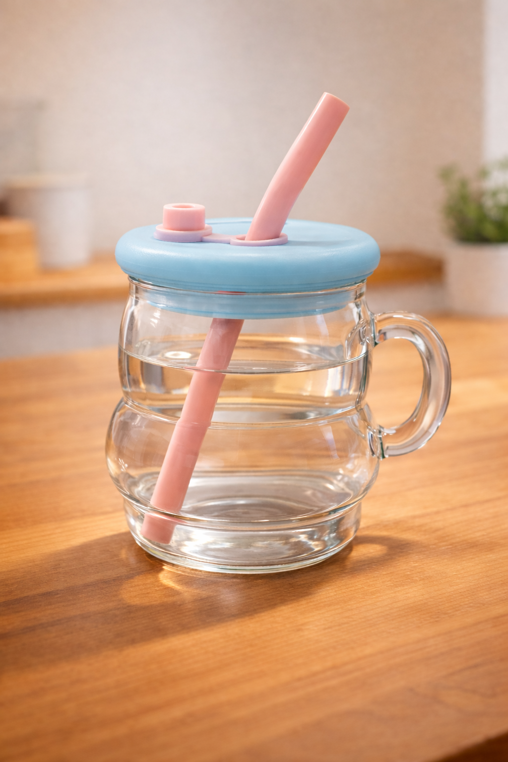 Sevimli Pipetli Şişe 750ML Günlük Kullanıma Uygun Pratik Tasarım KW-892