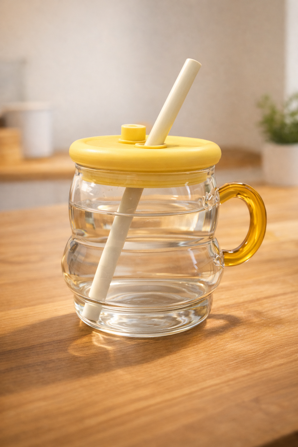 Sevimli Pipetli Şişe 750ML Günlük Kullanıma Uygun Pratik Tasarım KW-892