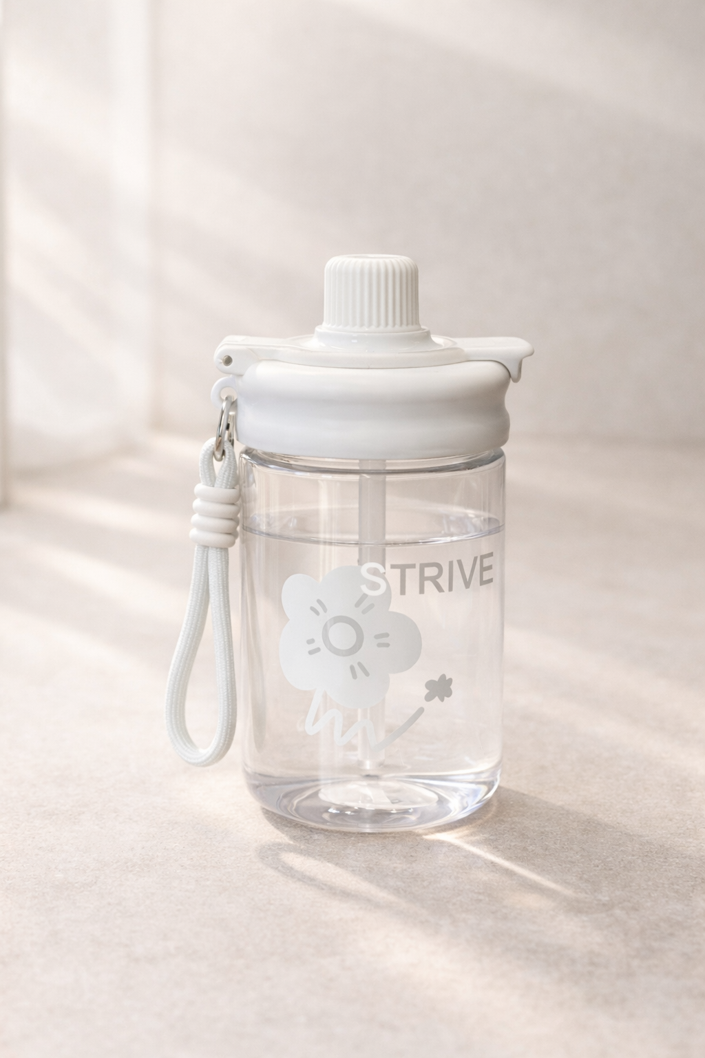 Polikarbon Matara 700 ML BPA Free Hafif Dayanıklı Su Matarası KW-1024