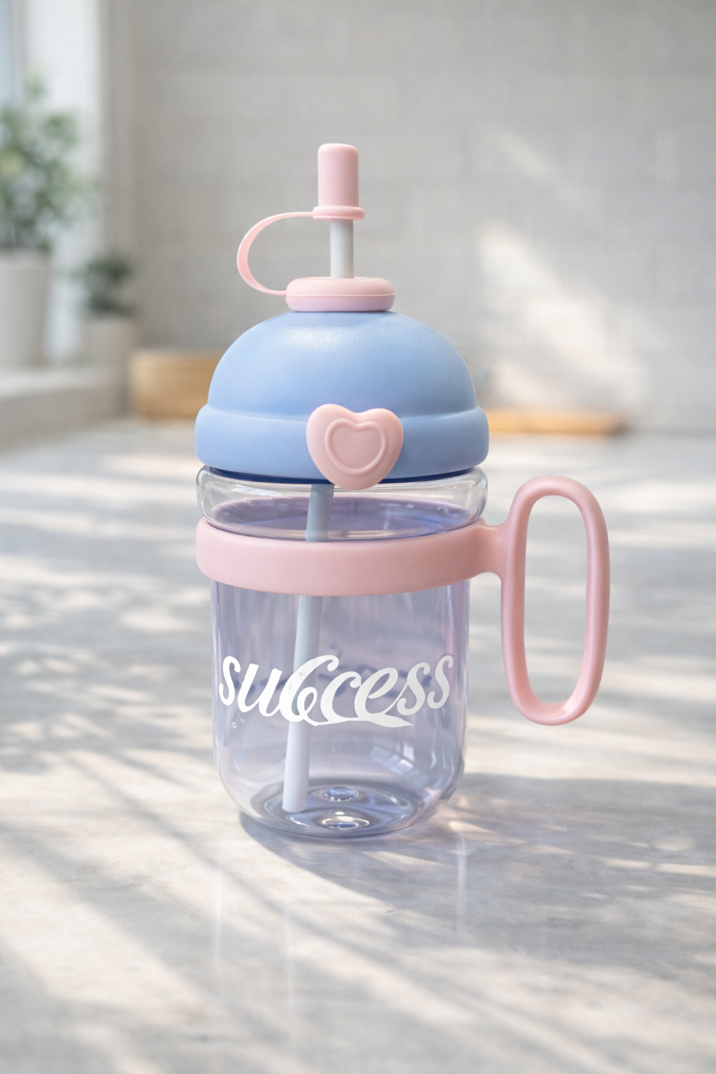 Pipetli Kapaklı 750ML Polikarbon Matara KW-1029