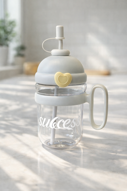 Pipetli Kapaklı 750ML Polikarbon Matara KW-1029