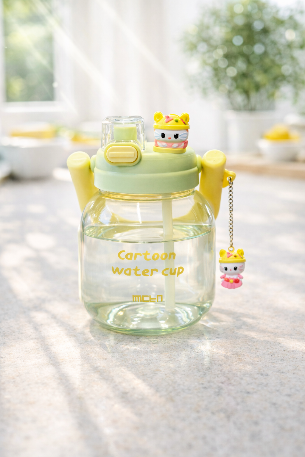 Figürlü Polikarbon Matara 850 ML BPA Free Hafif Dayanıklı Su Matarası KW-1020