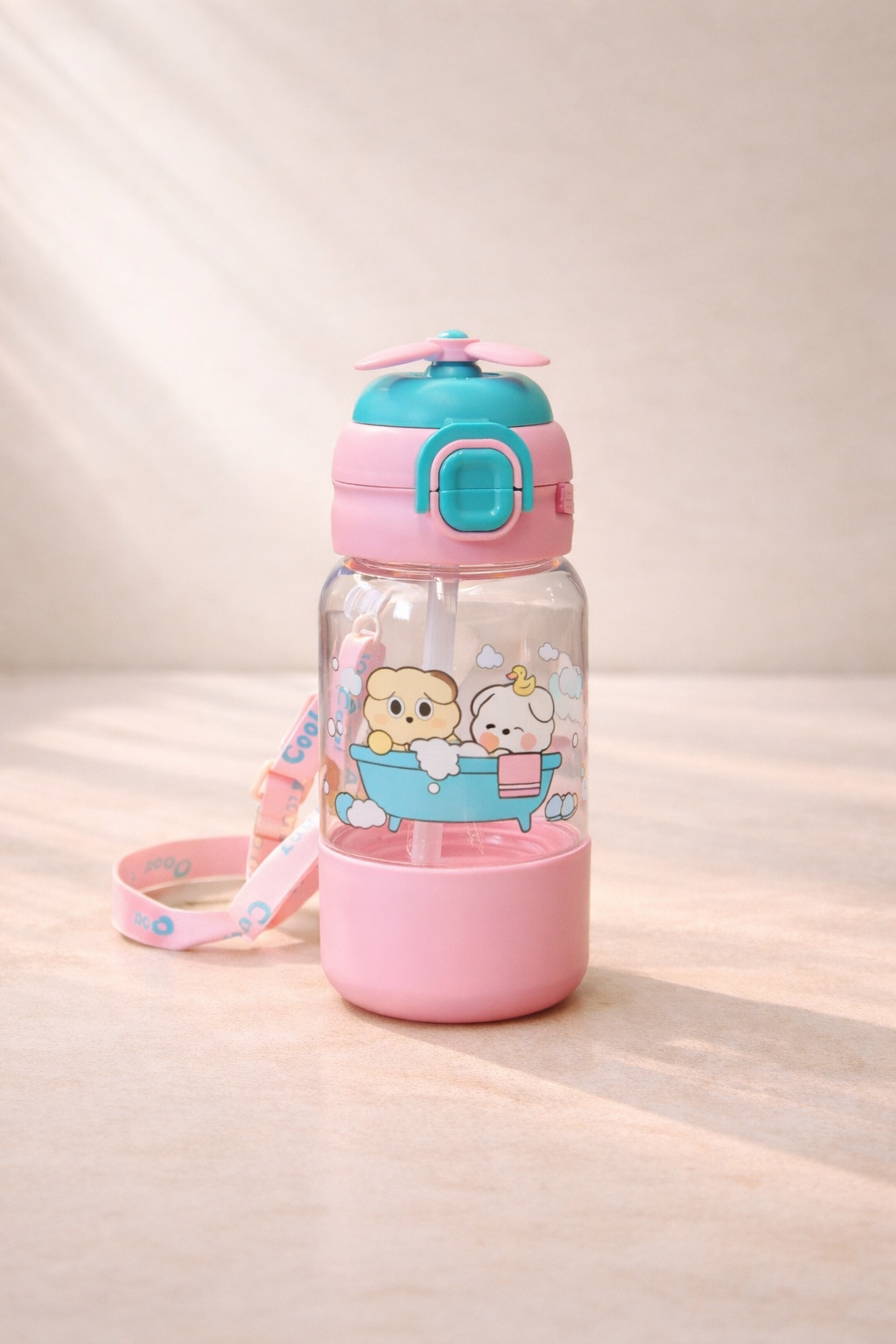 Figürlü Polikarbon Matara 680 ML BPA Free Hafif Dayanıklı Su Matarası KW-1021