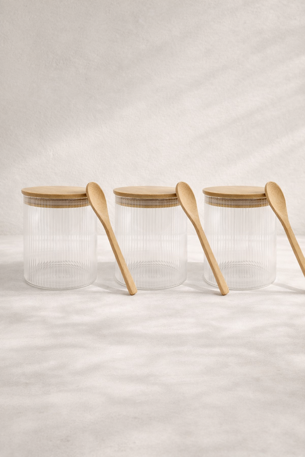 Kitchen Way Bambu Kapaklı Kulplu Kaşıklı 700ML Contalı 3'lü Kavanoz Seti KW-372D