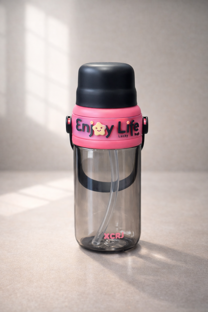 Stickerli Pipetli Kapaklı 750ML Sevimli Polikarbon Matara KW-1013